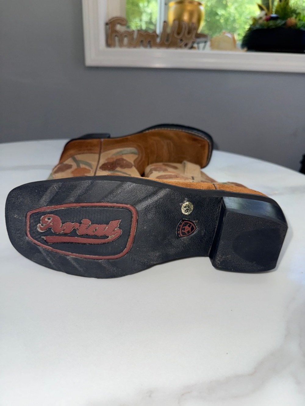 Ariat cowboy boots - Picture 6 of 12